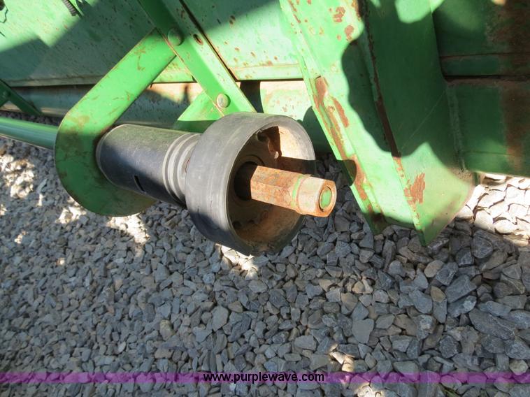 image for item B4737 1996 John Deere 9600 combine