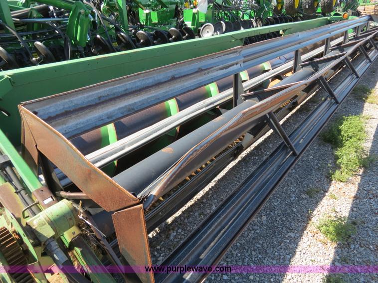 image for item B4737 1996 John Deere 9600 combine