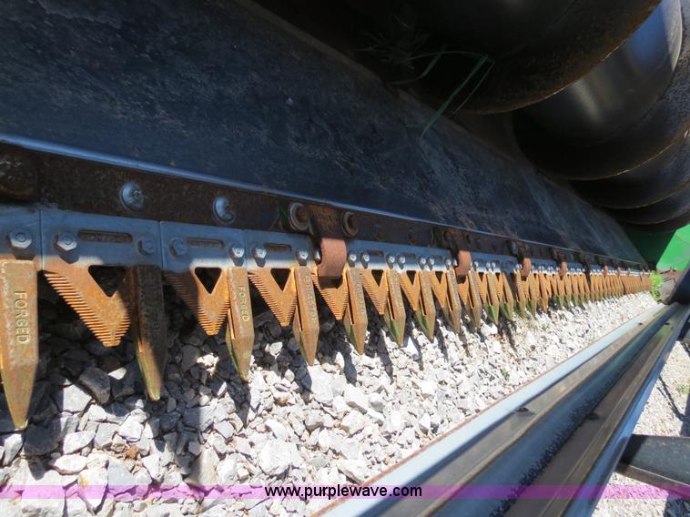 image for item B4737 1996 John Deere 9600 combine