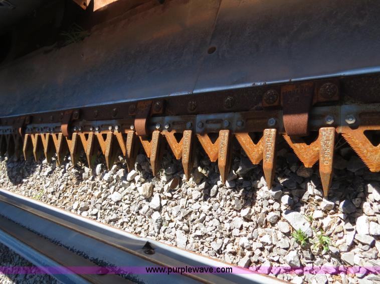 image for item B4737 1996 John Deere 9600 combine