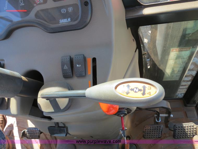 image for item B4739 2010 Case IH Farmall 60 MFWD tractor