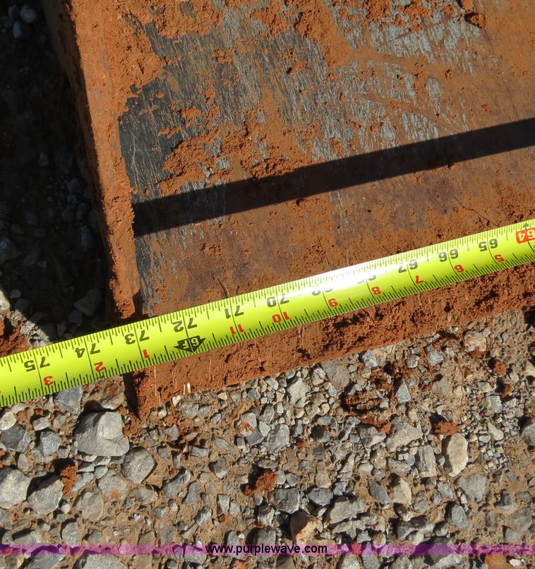 image for item B4739 2010 Case IH Farmall 60 MFWD tractor