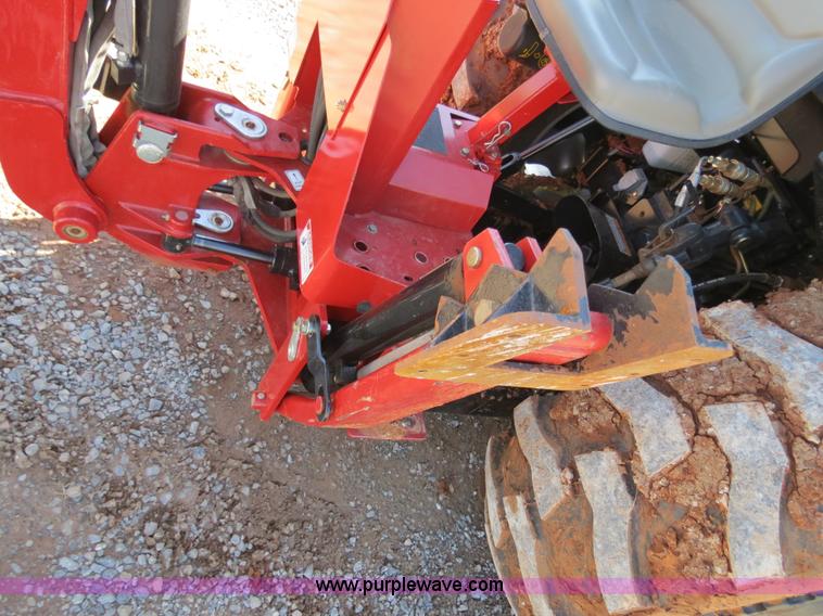 image for item B4739 2010 Case IH Farmall 60 MFWD tractor