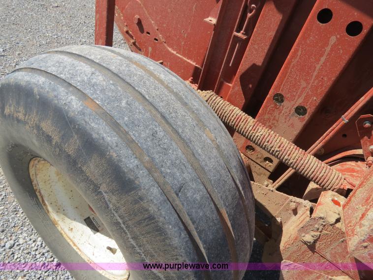 image for item B4740 2008 Hesston 956A round baler