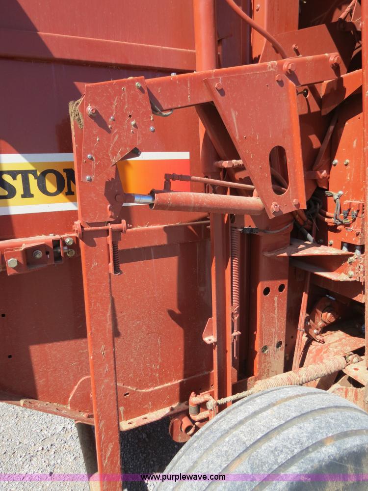 image for item B4740 2008 Hesston 956A round baler