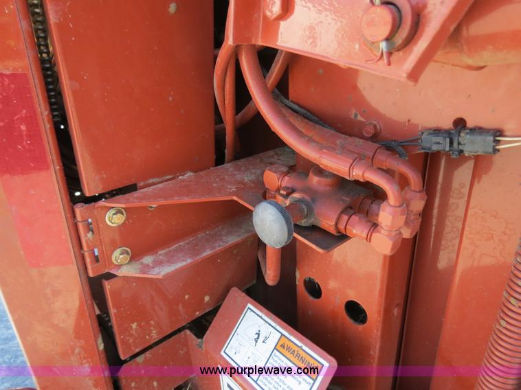 image for item B4740 2008 Hesston 956A round baler