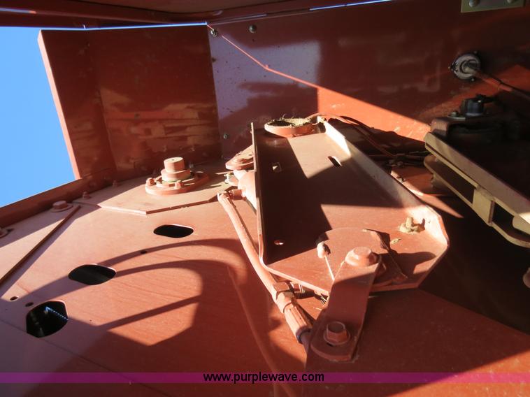 image for item B4740 2008 Hesston 956A round baler