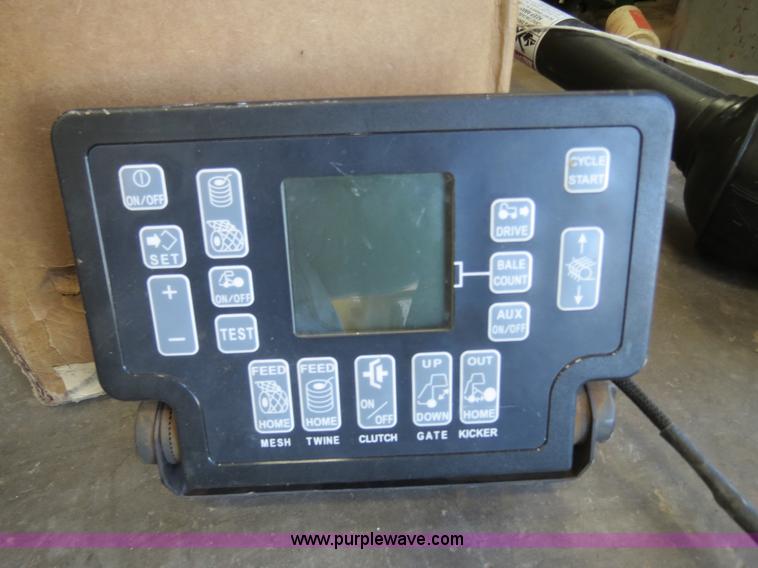 image for item B4740 2008 Hesston 956A round baler