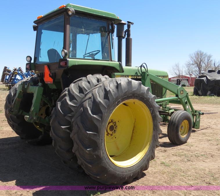 image for item B4748 1979 John Deere 4440 tractor