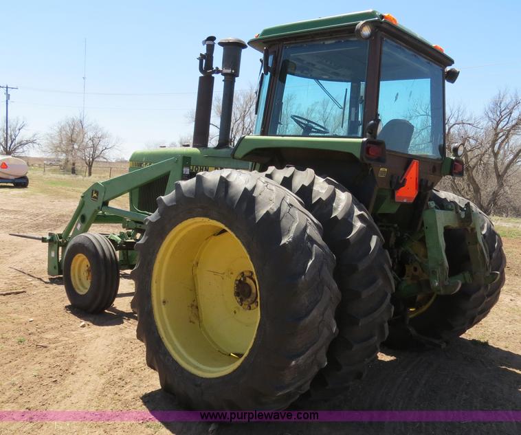 image for item B4748 1979 John Deere 4440 tractor