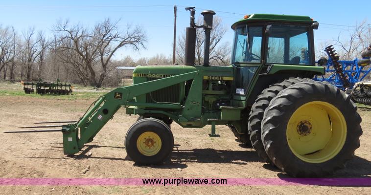 image for item B4748 1979 John Deere 4440 tractor