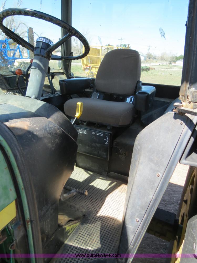 image for item B4748 1979 John Deere 4440 tractor