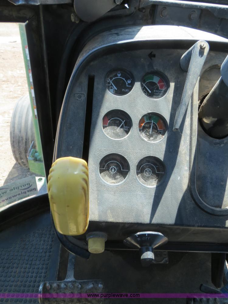 image for item B4748 1979 John Deere 4440 tractor