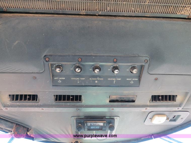 image for item B4748 1979 John Deere 4440 tractor