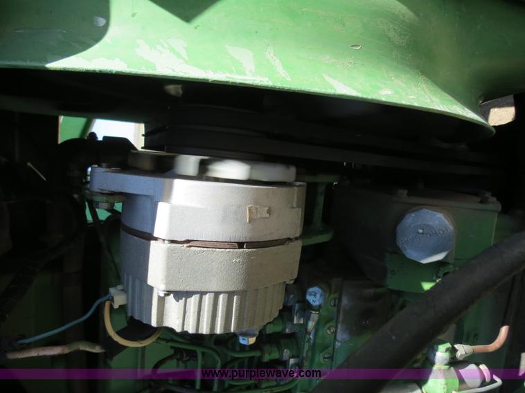 image for item B4748 1979 John Deere 4440 tractor