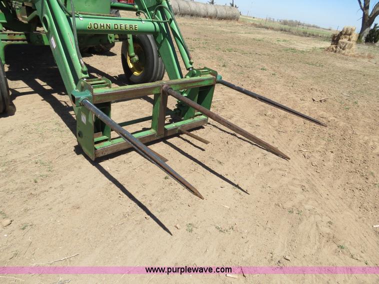 image for item B4748 1979 John Deere 4440 tractor