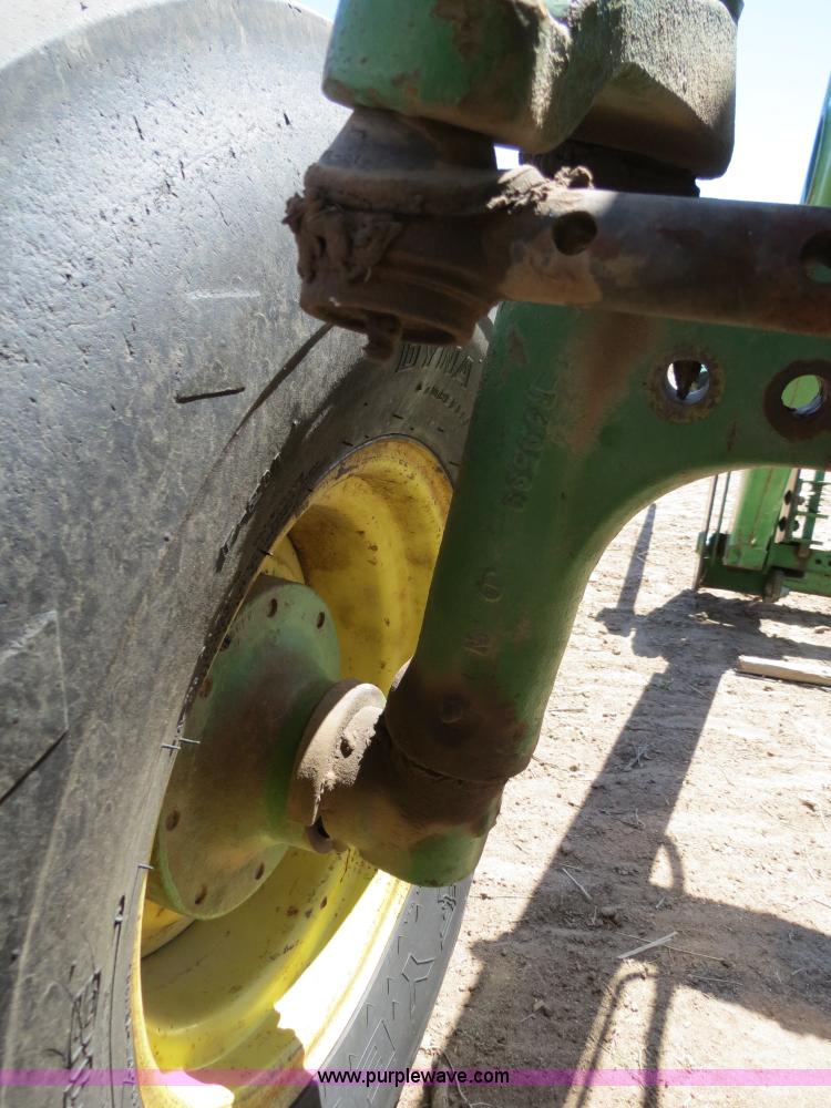 image for item B4748 1979 John Deere 4440 tractor