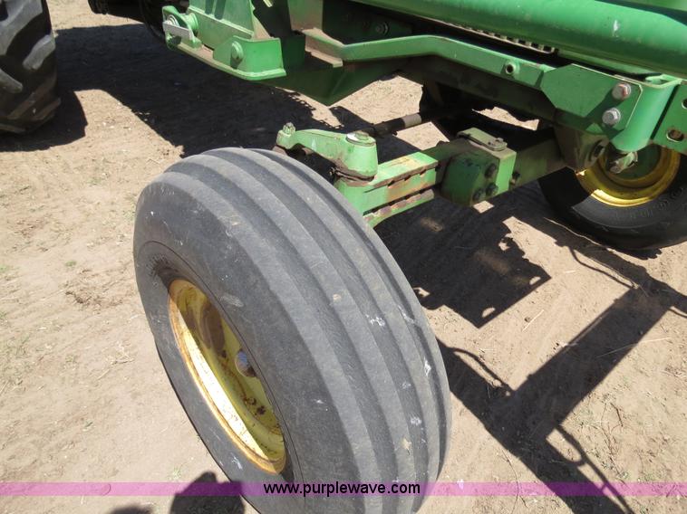 image for item B4748 1979 John Deere 4440 tractor