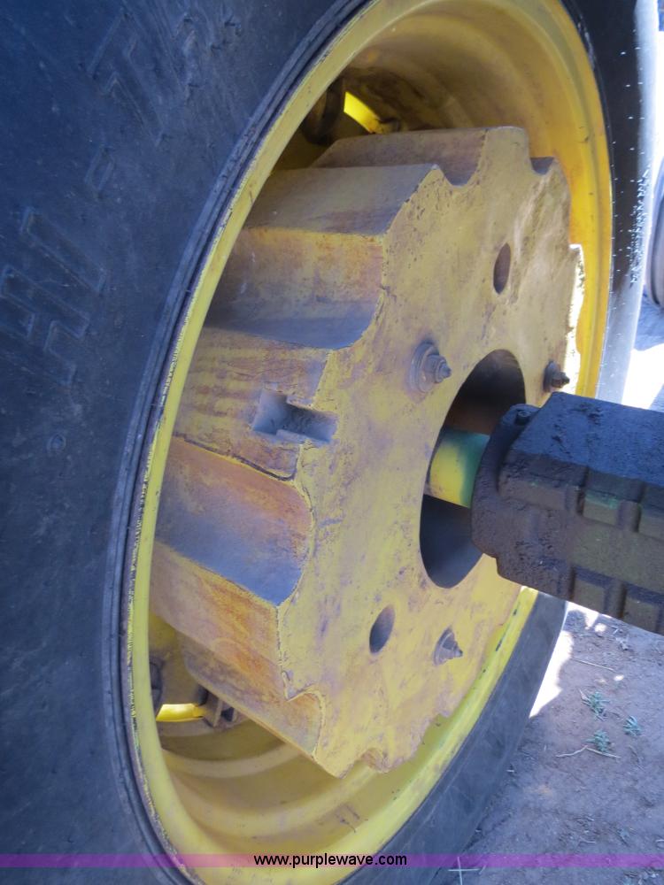 image for item B4748 1979 John Deere 4440 tractor