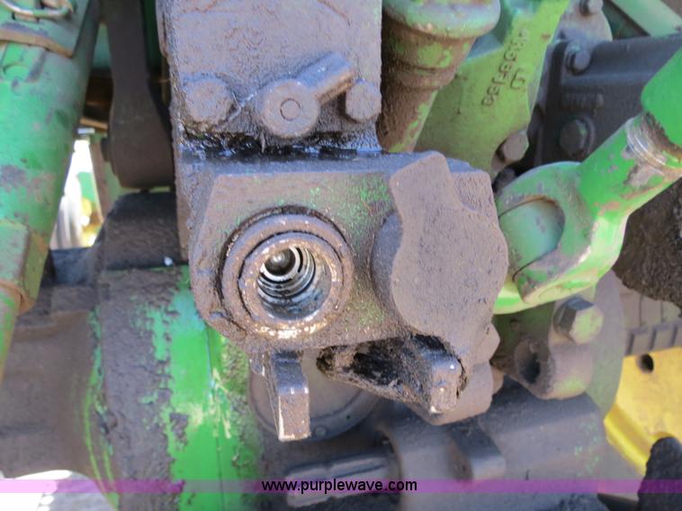 image for item B4748 1979 John Deere 4440 tractor