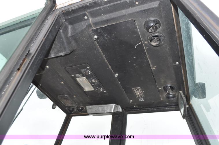 image for item C3493 1989 Ford 276 Versatile articulated tractor