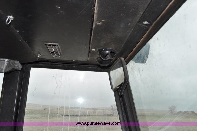 image for item C3493 1989 Ford 276 Versatile articulated tractor