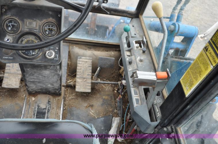 image for item C3493 1989 Ford 276 Versatile articulated tractor