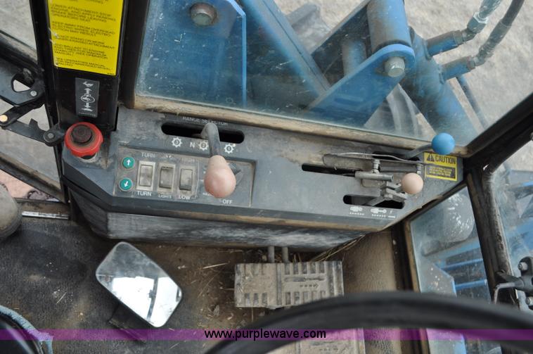 image for item C3493 1989 Ford 276 Versatile articulated tractor