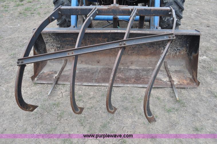 image for item C3493 1989 Ford 276 Versatile articulated tractor