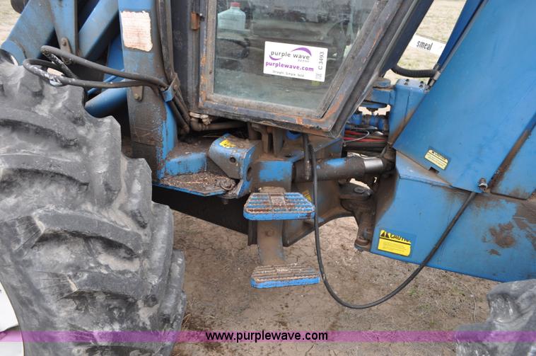 image for item C3493 1989 Ford 276 Versatile articulated tractor