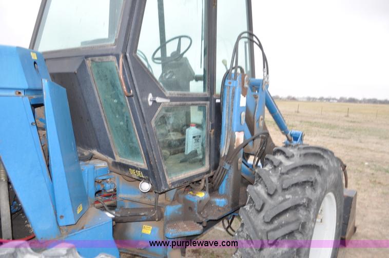 image for item C3493 1989 Ford 276 Versatile articulated tractor