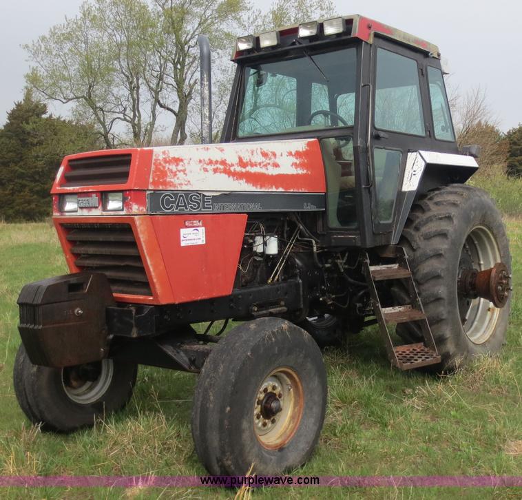 image for item D5826 1987 Case IH 1896 tractor
