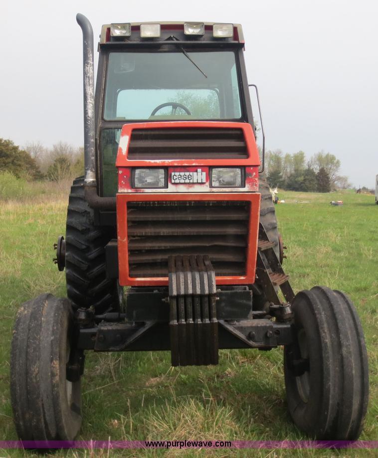 image for item D5826 1987 Case IH 1896 tractor