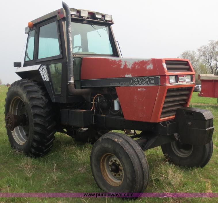 image for item D5826 1987 Case IH 1896 tractor