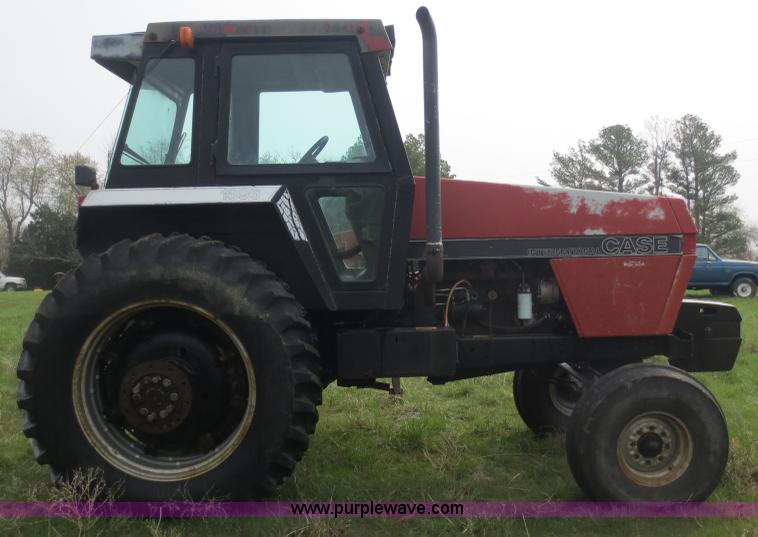 image for item D5826 1987 Case IH 1896 tractor