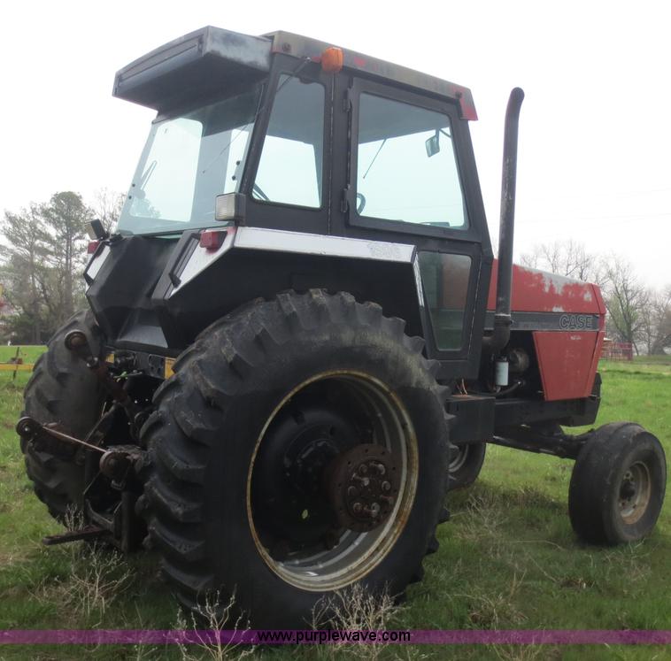 image for item D5826 1987 Case IH 1896 tractor