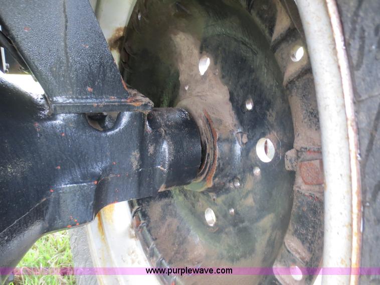 image for item D5826 1987 Case IH 1896 tractor