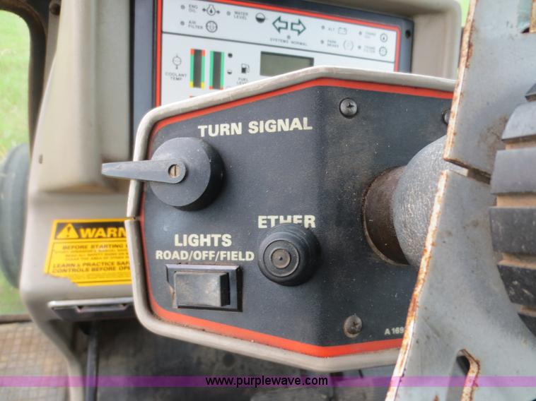 image for item D5826 1987 Case IH 1896 tractor