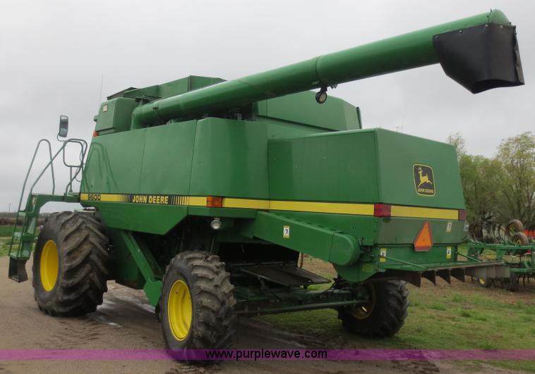 image for item D5830 1989 John Deere 9600 RWA combine