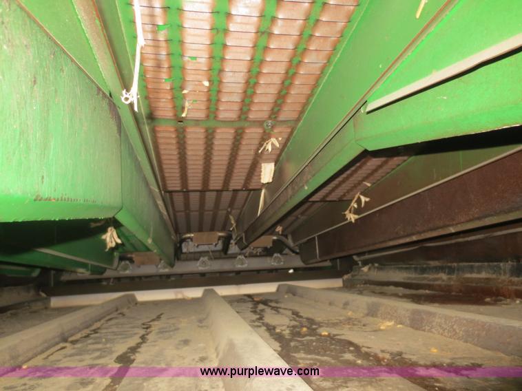 image for item D5830 1989 John Deere 9600 RWA combine