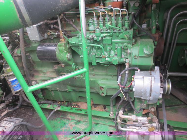 image for item D5830 1989 John Deere 9600 RWA combine