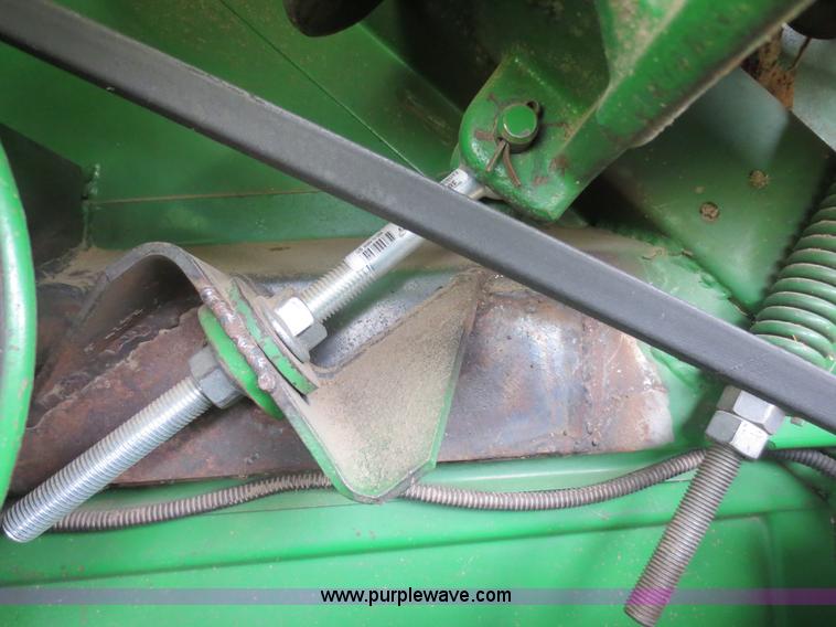 image for item D5830 1989 John Deere 9600 RWA combine