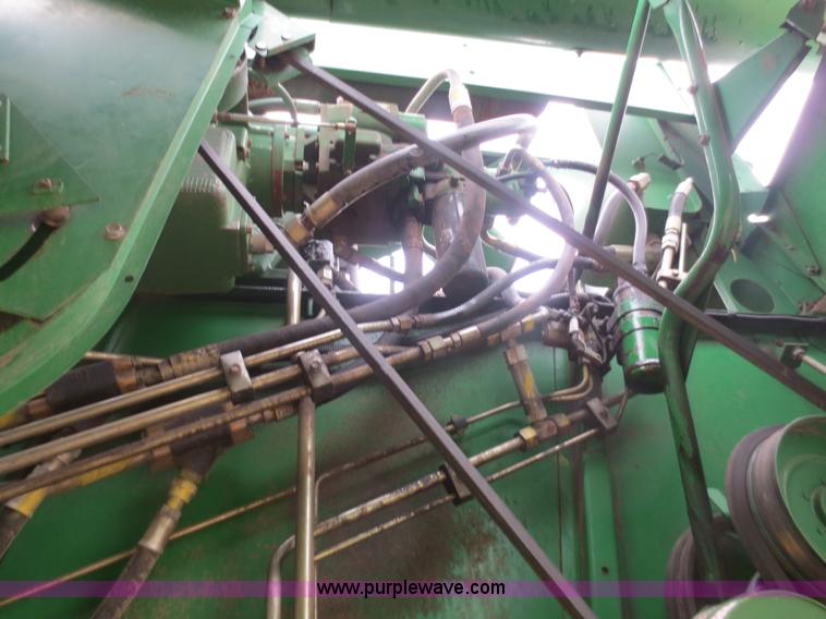 image for item D5830 1989 John Deere 9600 RWA combine