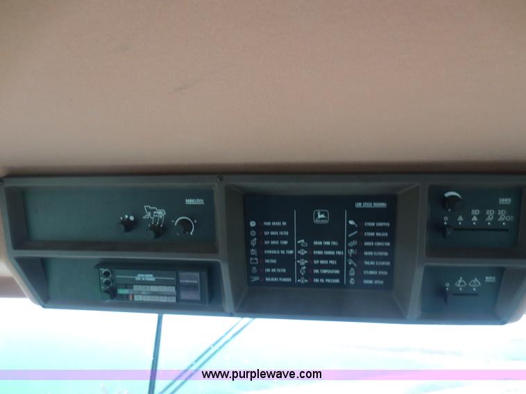 image for item D5830 1989 John Deere 9600 RWA combine
