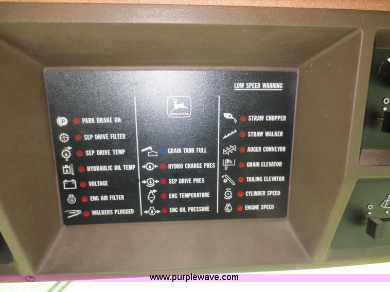 image for item D5830 1989 John Deere 9600 RWA combine