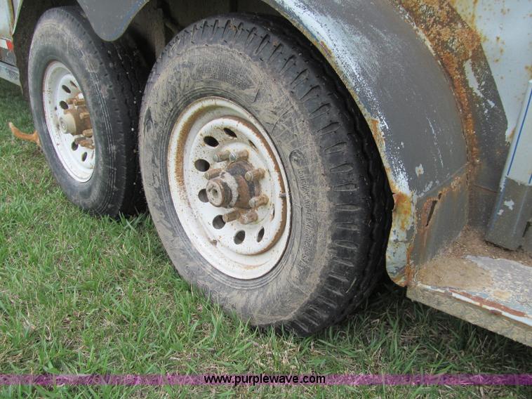 image for item D7316 1998 Trailmann 26' gooseneck livestock trailer