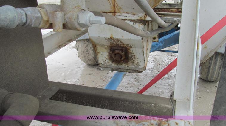 image for item E3874 Willmar 10 ton tender bed