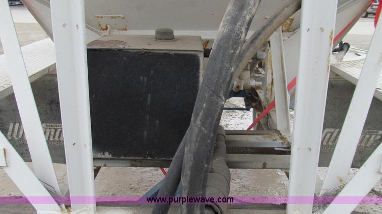 image for item E3874 Willmar 10 ton tender bed