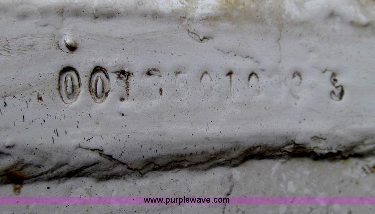 image for item E3874 Willmar 10 ton tender bed