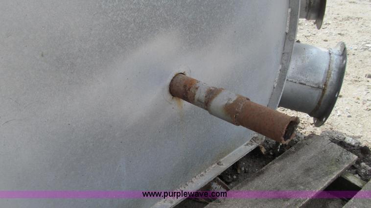 image for item E3878 Cremer eight hole flatback distributor